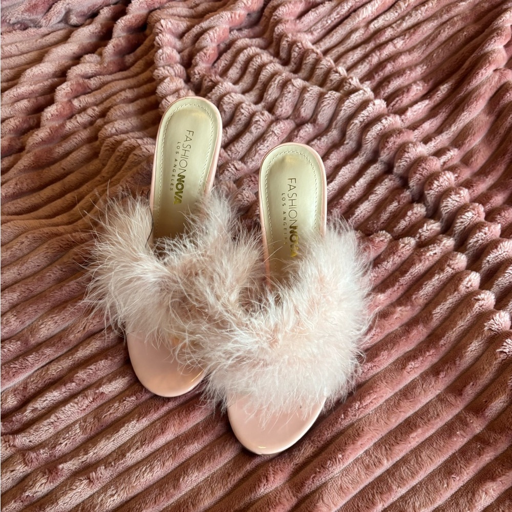Pink feather heels - Picture 2 of 2